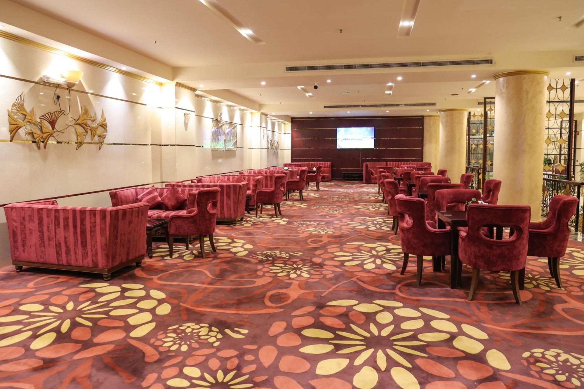Reef Global Hotel 4*